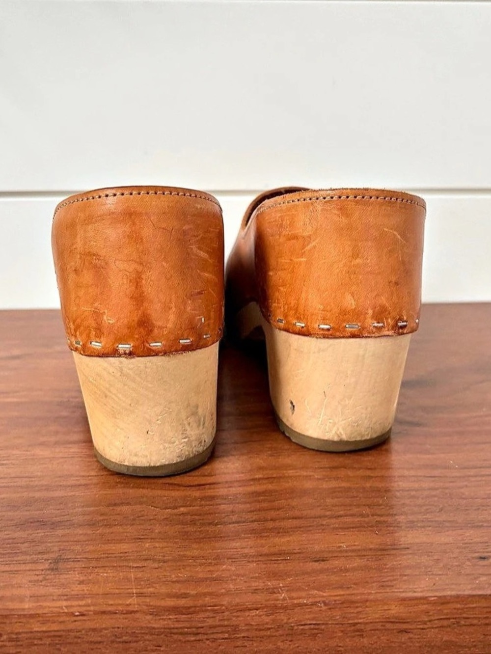 Sandgrens Tan Brown Leather Owl Wood Clogs Shoes Block Heel Closed Toe 37 US 6.5 - Picture 5 of 9